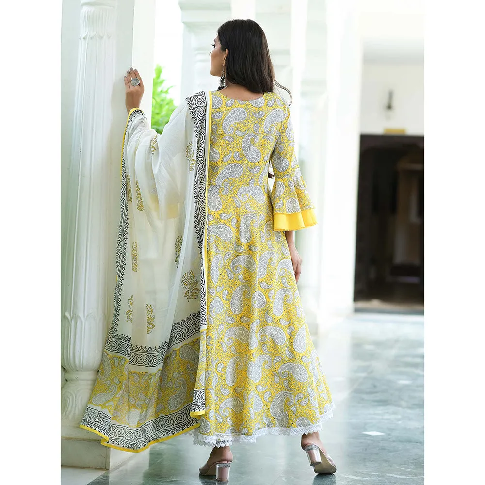 Hatheli Sunlight Dazzled Hand Block Printed Suit (Set of 3)