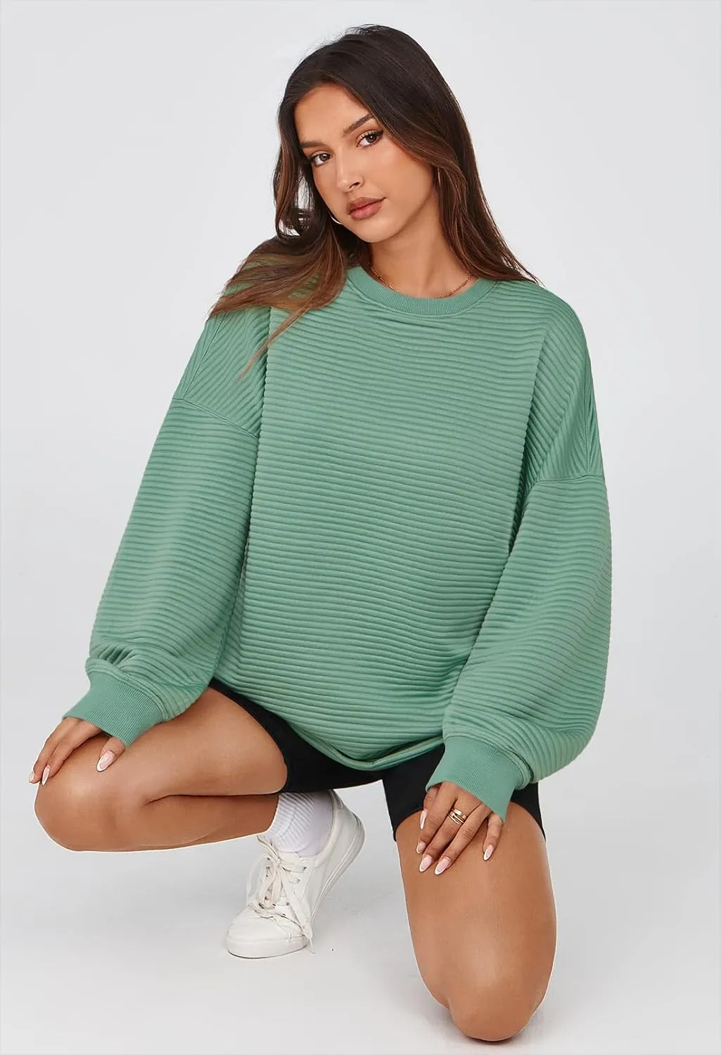 MEROKEETY Oversized Sweatshirt for Women 2024 Fall Long Sleeve Crew Neck Textured Pullover Tops with Pocket
