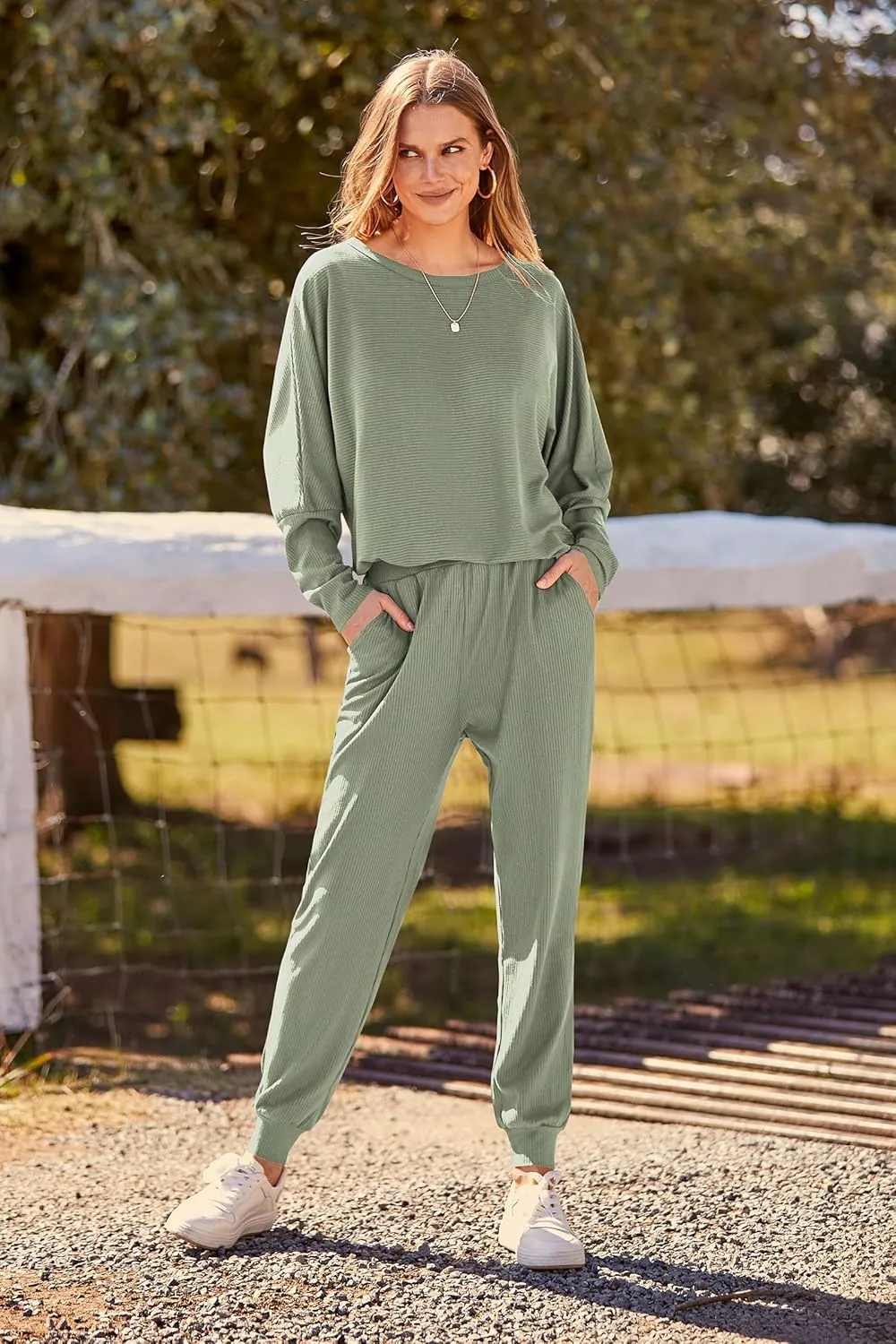 PRETTYGARDEN Women's Fall 2 Piece Outfits Fashion Sweatsuit Long Sleeve Pullover Pants Ribbed Spring Matching Lounge Set
