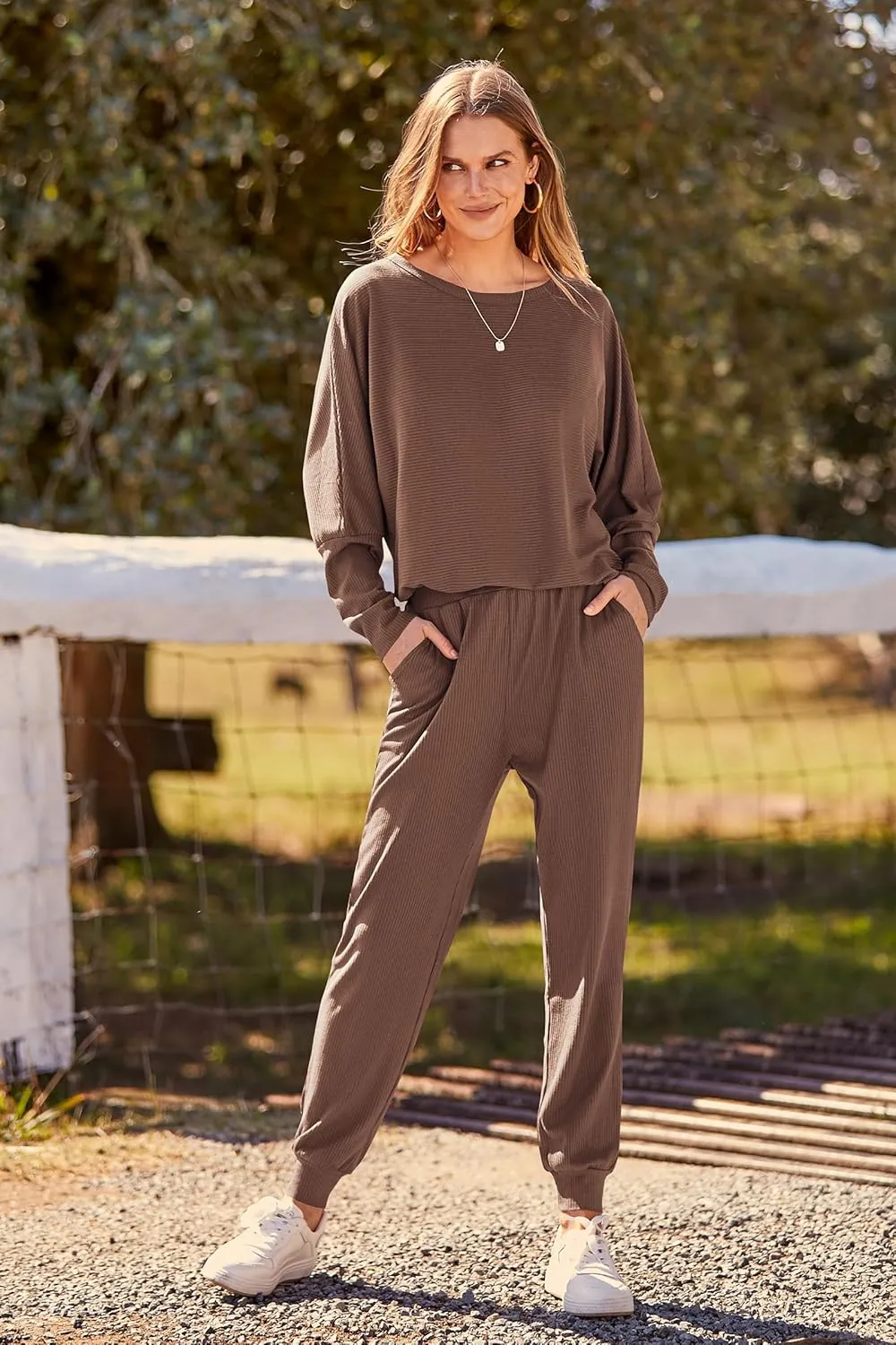 PRETTYGARDEN Women's Fall 2 Piece Outfits Fashion Sweatsuit Long Sleeve Pullover Pants Ribbed Spring Matching Lounge Set
