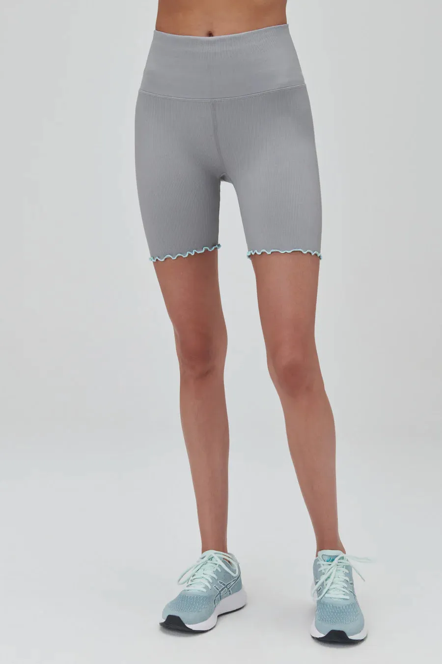 Seamless Ruffle Biker Shorts Fossil