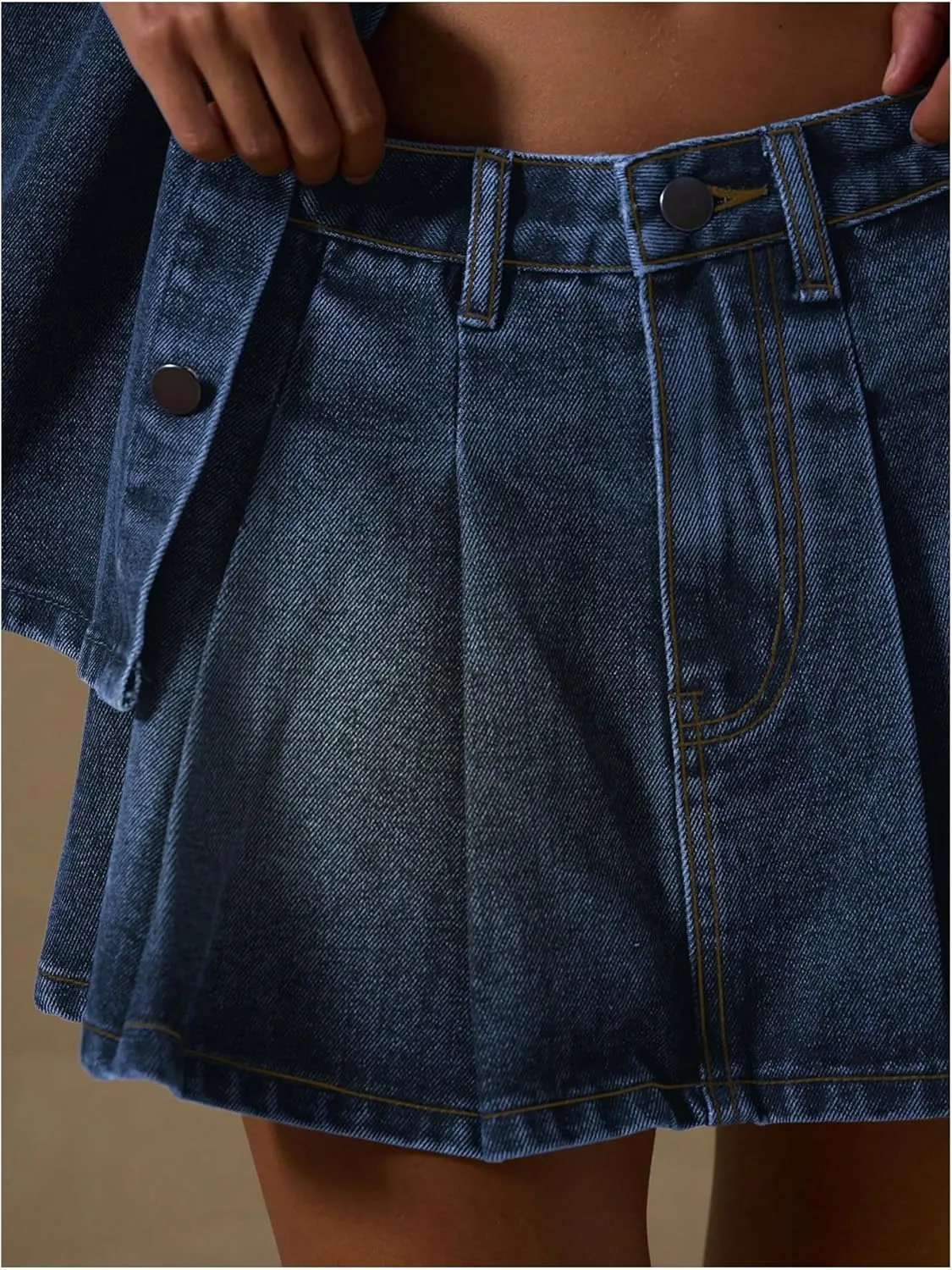 SweatyRocks Women's Pleated Denim Skirt Y2K Ruffle A Line Mini Skirts