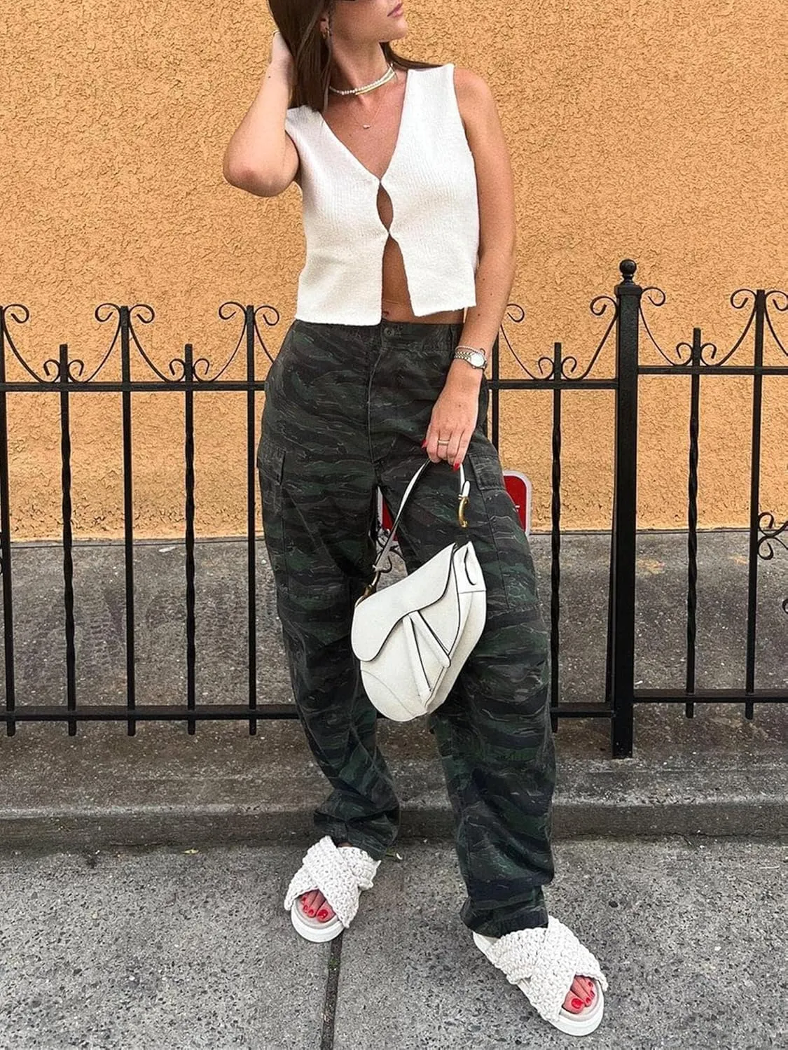 Women Y2k Knit Vest Top Crochet V Neck Sleeveless Button Down Sweater Vest Tank Tops Vintage Streetwear