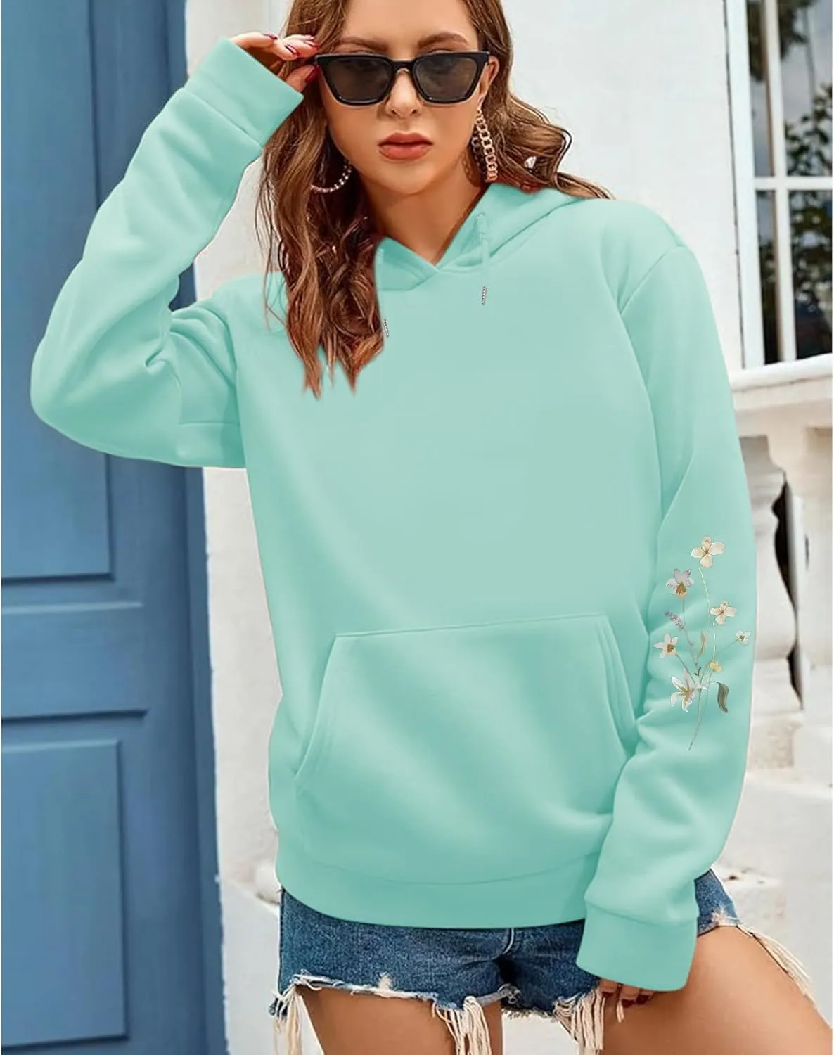 Women's Floral Printed Hoodies Vintage Aesthetic Flower Graphic Sweatshirt Cute Boho Fleece Thermal Hoodie Pullover